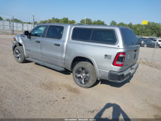 2024 RAM 1500 1C6RRFFG7RN135326 Photo 2