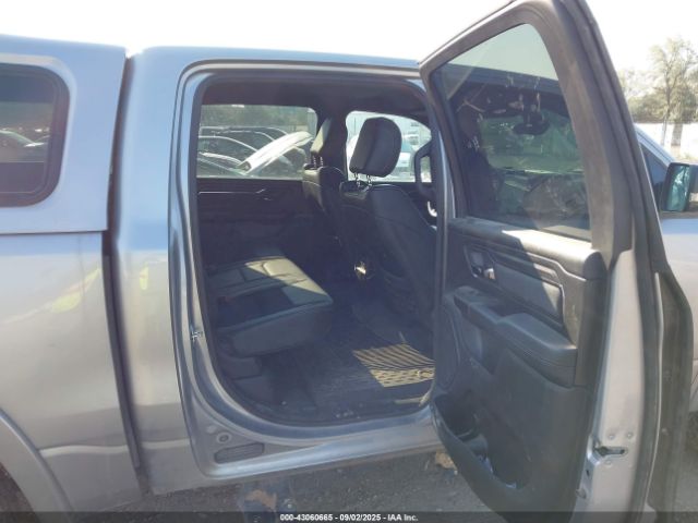 2024 RAM 1500 1C6RRFFG7RN135326 Photo 7