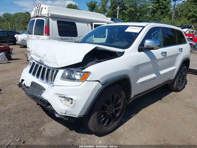 Jeep Grand Cherokee 2015 1C4RJFBG1FC821830 Image 2