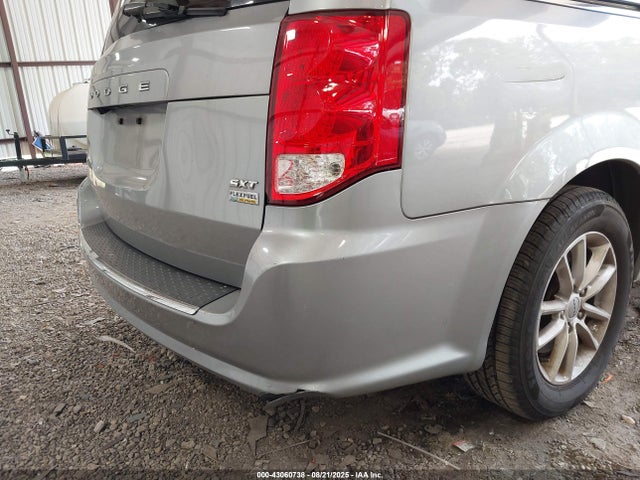 2C4RDGCG7JR325751 Dodge Grand Caravan