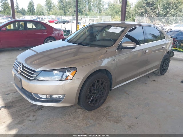 1VWAT7A36FC117308 Volkswagen Passat