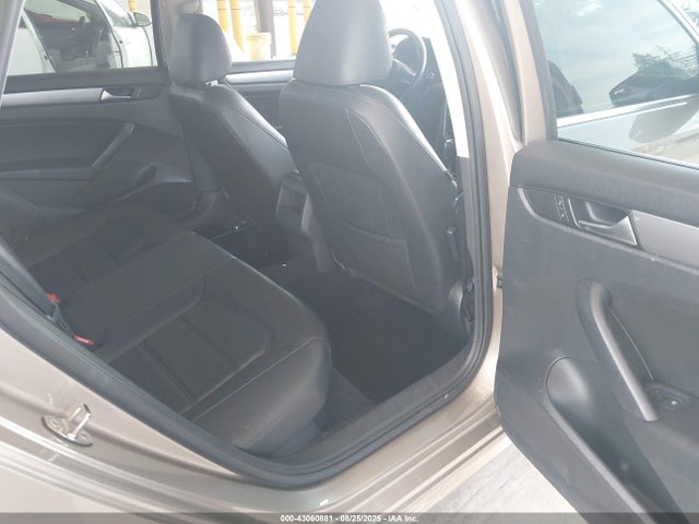 1VWAT7A36FC117308 Volkswagen Passat