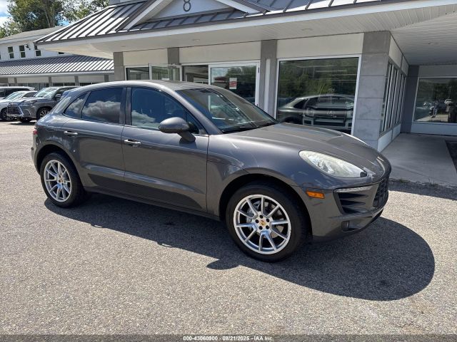2015 PORSCHE MACAN WP1AB2A55FLB51524 Photo 0