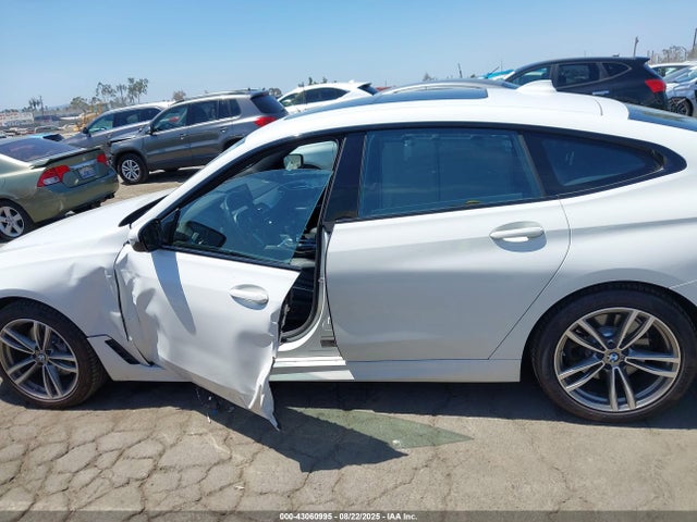 WBAJV6C5XKBK08410 BMW 640XI