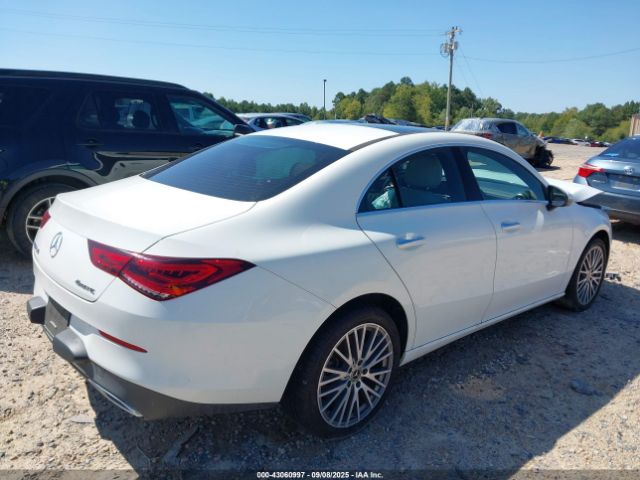 2022 MERCEDES-BENZ CLA 250 COUPE W1K5J4HB8NN288561 Photo 3