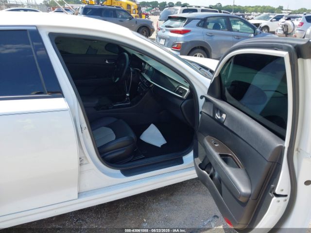 2019 KIA OPTIMA 5XXGU4L15KG303629 Photo 4