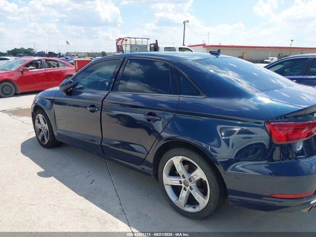 Audi A3 2018 WAUAUGFF3J1011077 Image 13