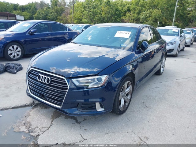 2018 AUDI A3 WAUAUGFF3J1011077 Photo 1