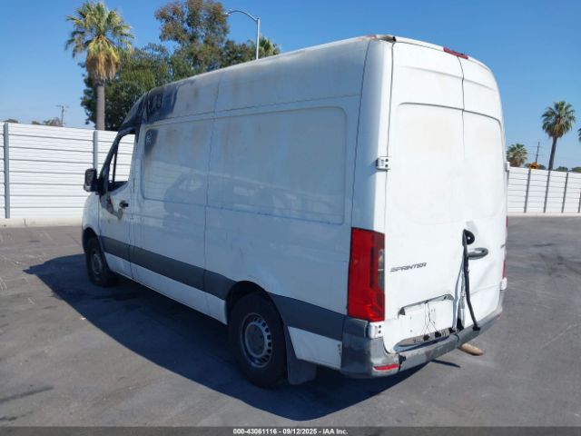 2021 MERCEDES-BENZ SPRINTER 2500 W1W40BHYXMT050887 Photo 2