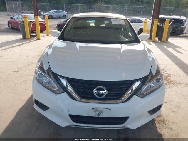 1N4AL3AP4HN355301 Nissan Altima