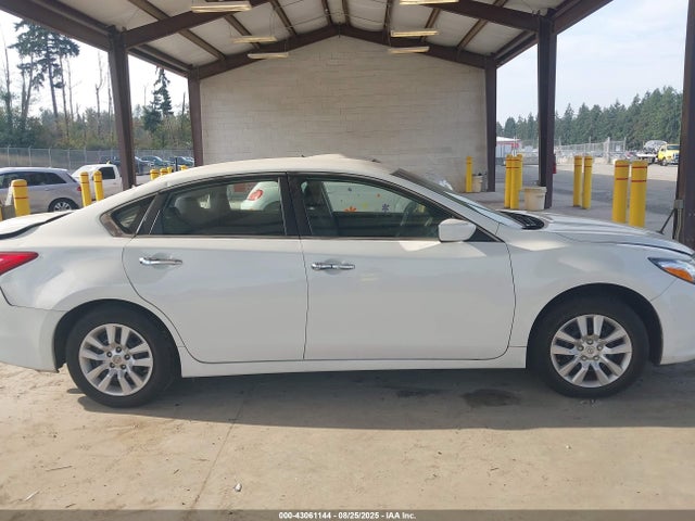 1N4AL3AP4HN355301 Nissan Altima