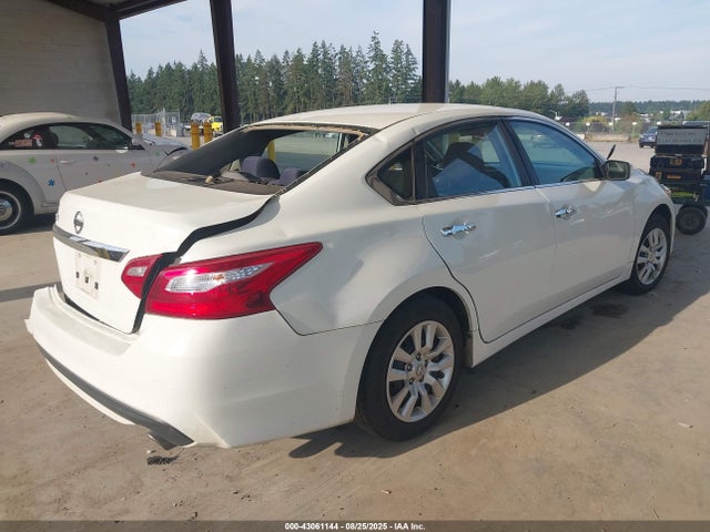 1N4AL3AP4HN355301 Nissan Altima