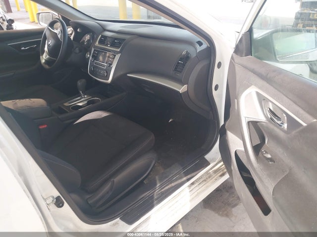 1N4AL3AP4HN355301 Nissan Altima