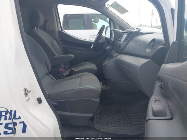 Nissan 2014 2014 3N6CM0KN4EK699530 Image 5