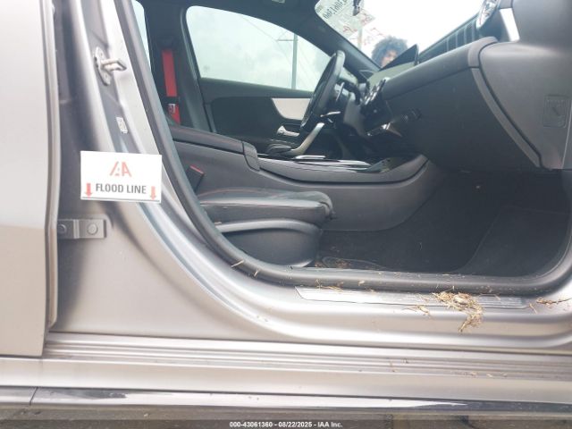 2021 MERCEDES-BENZ AMG A 35 W1K3G5BB2MJ313075 Photo 5