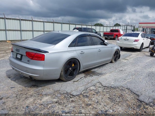2011 AUDI A8 WAUAVAFD7BN006743 Photo 3