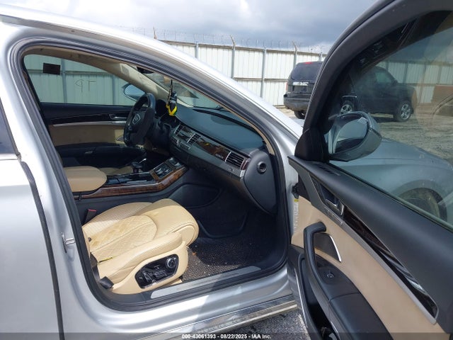 2011 AUDI A8 WAUAVAFD7BN006743 Photo 4