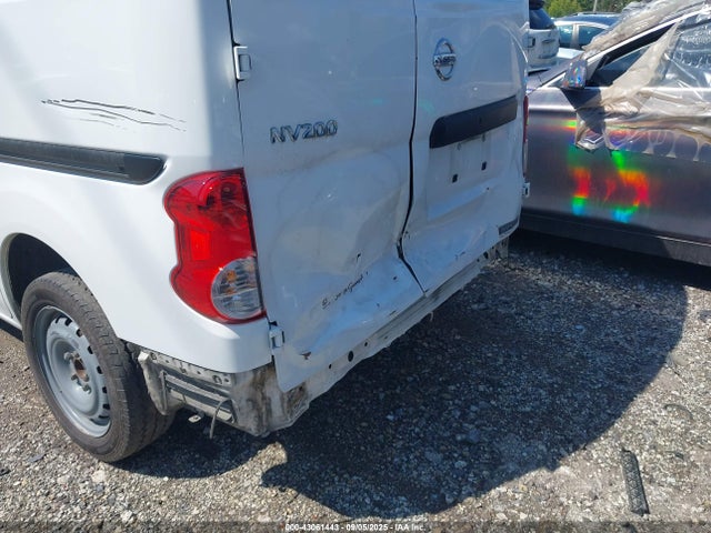 3N6CM0KN7JK703774 Nissan 2018