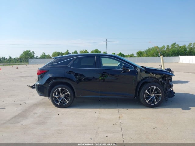 Lexus 2017 2017 2T2ZZMCA1HC051609 Image 13