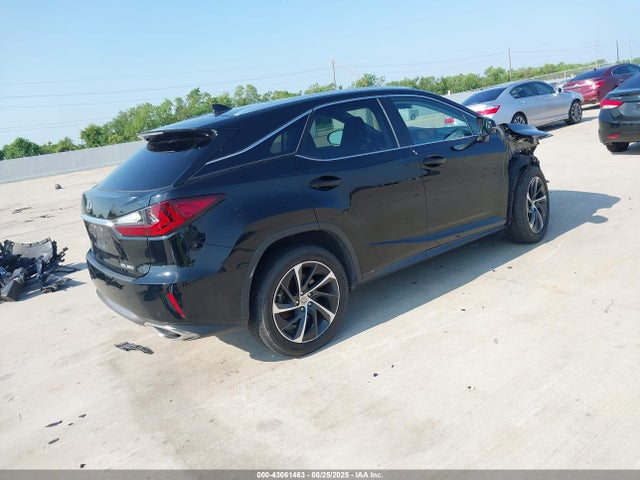 Lexus 2017 2017 2T2ZZMCA1HC051609 Image 4