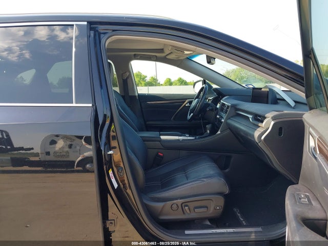 Lexus 2017 2017 2T2ZZMCA1HC051609 Image 5