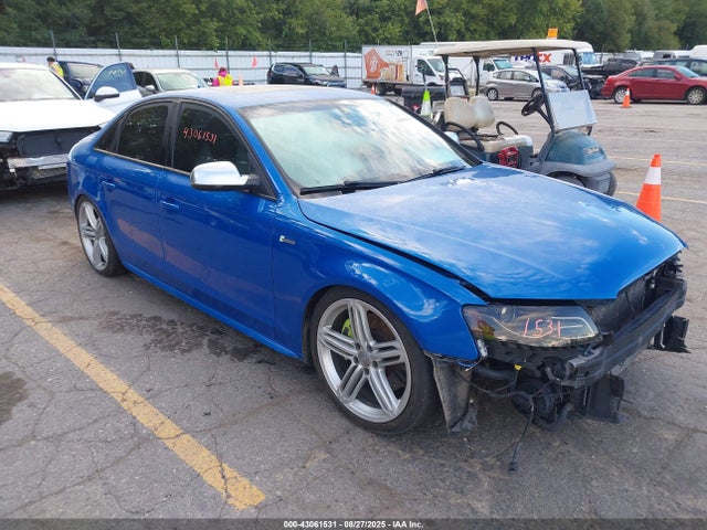 2010 AUDI S4 WAUDGAFL2AA022546 Photo 0