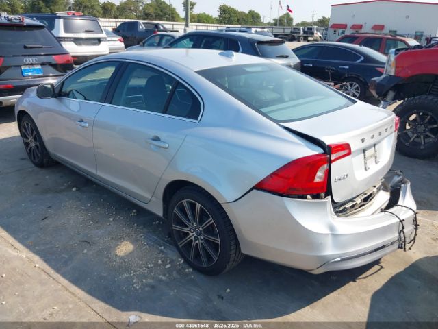 2017 VOLVO S60 INSCRIPTION LYV402HK3HB195318 Photo 2