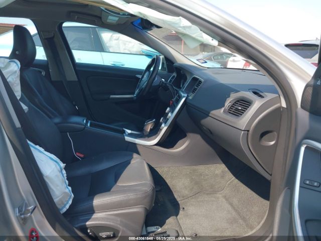 2017 VOLVO S60 INSCRIPTION LYV402HK3HB195318 Photo 4