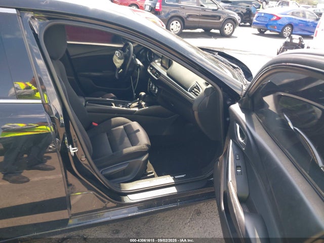 JM1GJ1U5XG1411286 Mazda py