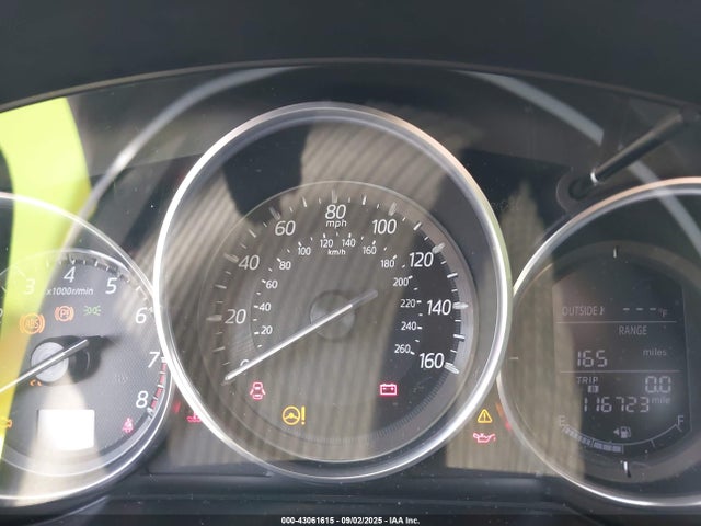 JM1GJ1U5XG1411286 Mazda py