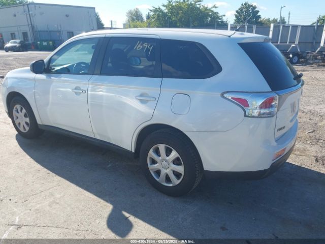 2014 MITSUBISHI OUTLANDER JA4AD2A31EZ008179 Photo 2