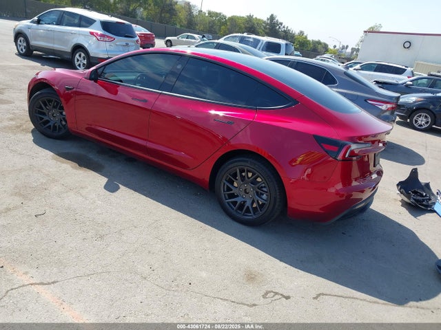 2025 TESLA MODEL 3 5YJ3E1EB9SF891571 Photo 2