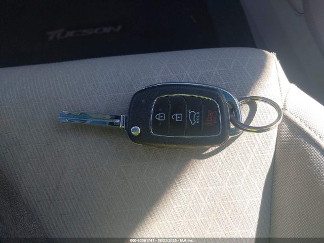 Hyundai Tucson 2016 KM8J33A42GU054428 Image 11