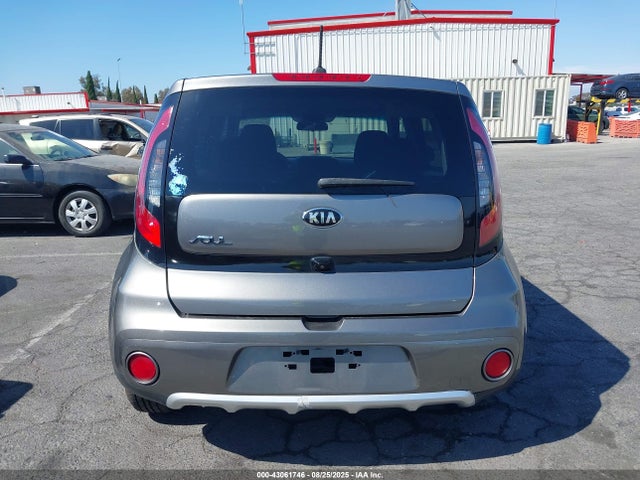 KIA g 2018 KNDJP3A55J7558737 Image 16