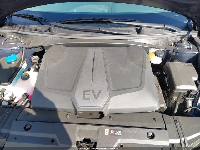 KNDC34LAXR5222805 KIA EV6