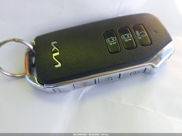 KNDC34LAXR5222805 KIA EV6
