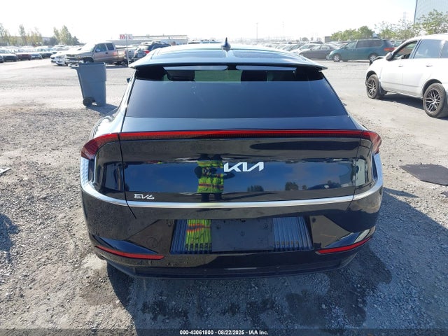 KNDC34LAXR5222805 KIA EV6