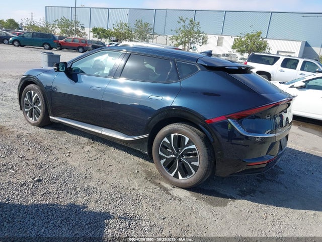 KNDC34LAXR5222805 KIA EV6