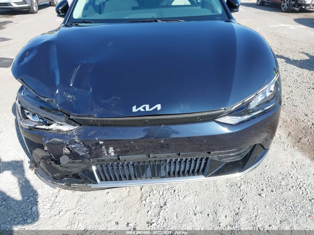 KNDC34LAXR5222805 KIA EV6