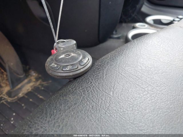 2008 MINI COOPER WMWMF33568TT63130 Photo 10