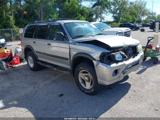 2000 MITSUBISHI MONTERO SPORT JA4LS31H2YP023984 Photo 0
