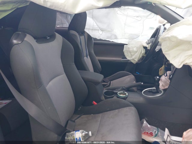 Scion 2ar-fe 2015 JTKJF5C79FJ000129 Image 5