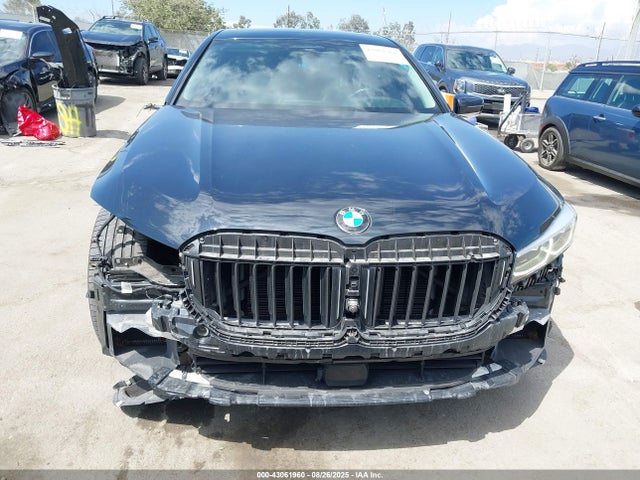 WBA7U2C00NCK89037 BMW 2022