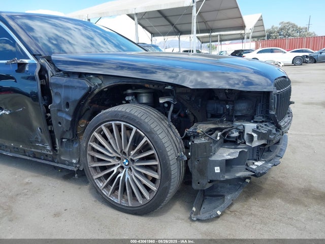 WBA7U2C00NCK89037 BMW 2022
