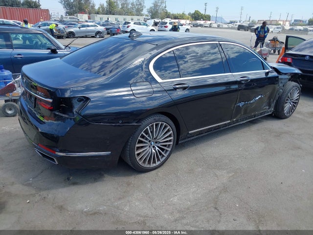 WBA7U2C00NCK89037 BMW 2022