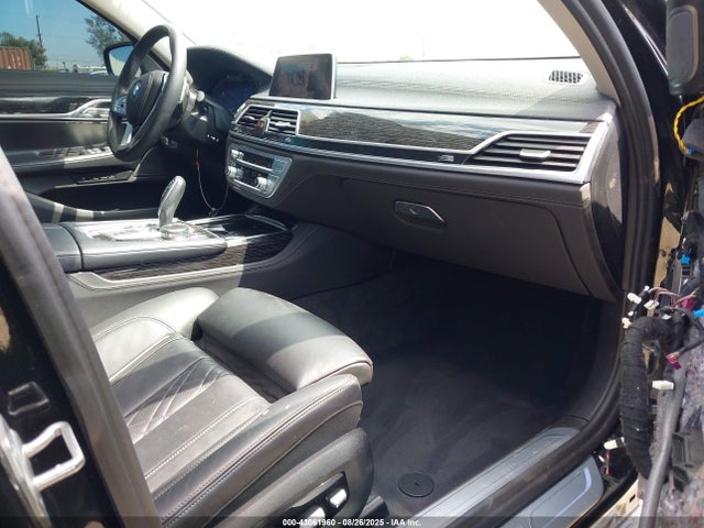 WBA7U2C00NCK89037 BMW 2022