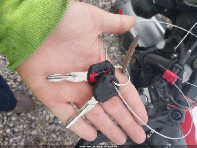 2022 TRIUMPH MOTORCYCLE STREET TRIPLE SMTA534D7NTAW4681 Photo 10