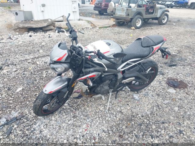 2022 TRIUMPH MOTORCYCLE STREET TRIPLE SMTA534D7NTAW4681 Photo 1