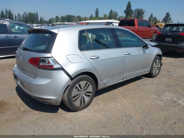 WVWKP7AU9GW910218 Volkswagen E-Golf