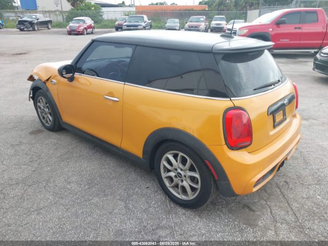 2015 MINI HARDTOP WMWXP7C51F2A41776 Photo 2
